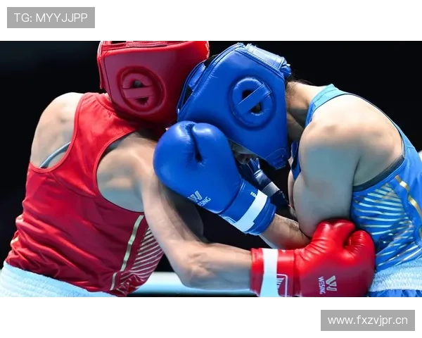 梁伟铿比赛间隙掏出戒指狂炫，有点明星架势了？